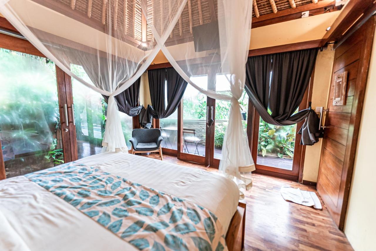 The Pari Sudha Hotel 3*