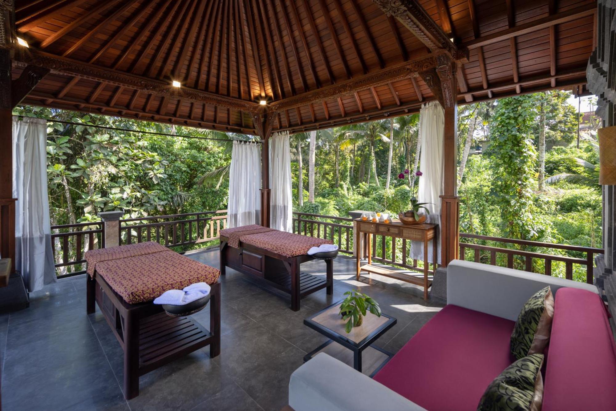 Hotel The Pari Sudha